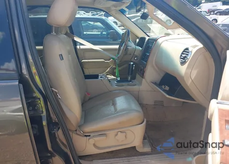 2006 Ford Explorer Eddie Bauer z USA, uszkodzony, nr VIN 1FMEU64EX6UA82173